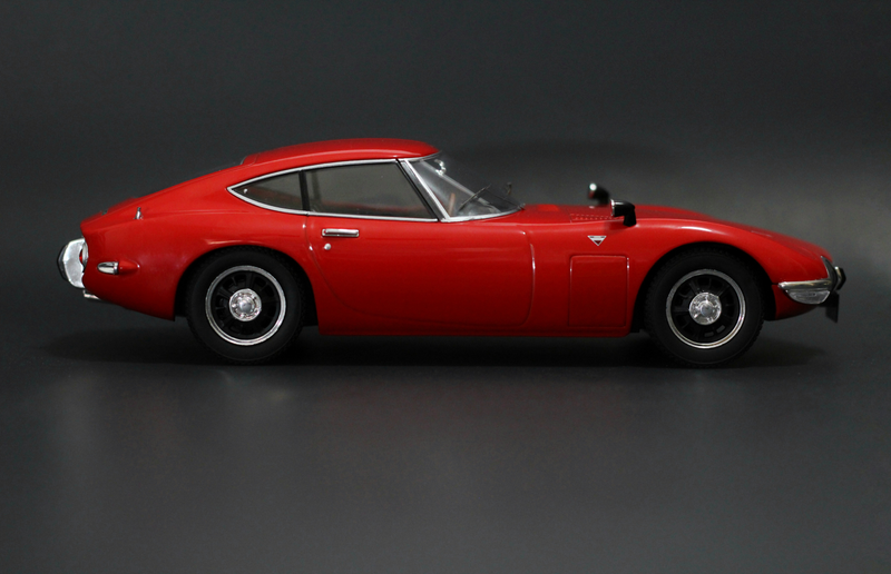 Illustration for article titled Car Week: 1/18 Triple9 Toyota 2000 GT